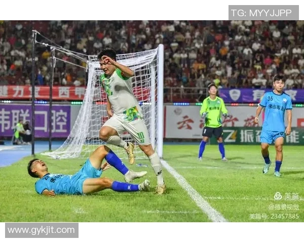 足球最帅足球的魅力与激情探索让我们一起感受这项运动的无尽魅力与精彩瞬间 足球最帅足球的魅力与激情探索让我们一起感受这项运动的无尽魅力与精彩瞬间